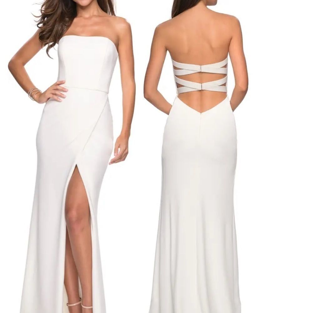 LA FEMME Strapless Jersey Evening Dress